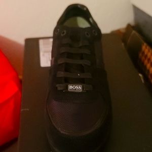 Low top trainer leather suede and technical fabric